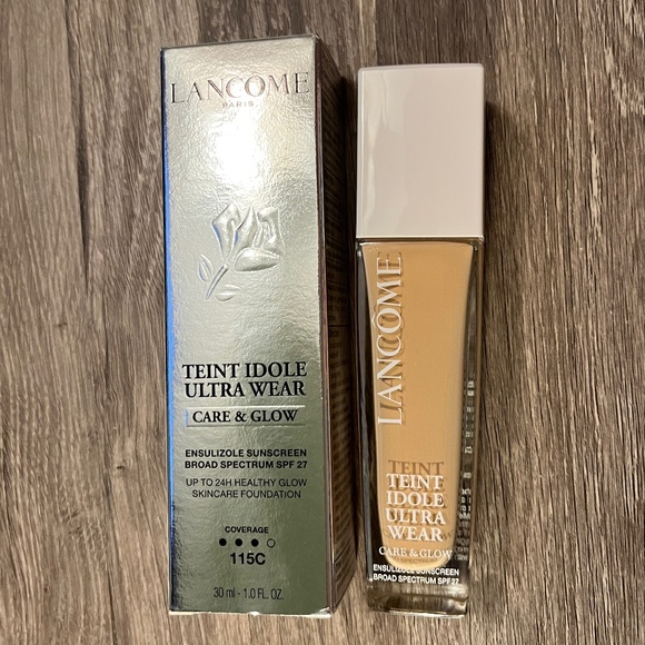 LANCOME Ultra Wear Care & Glow Foundation in shade 115C - Picture 1 of 7